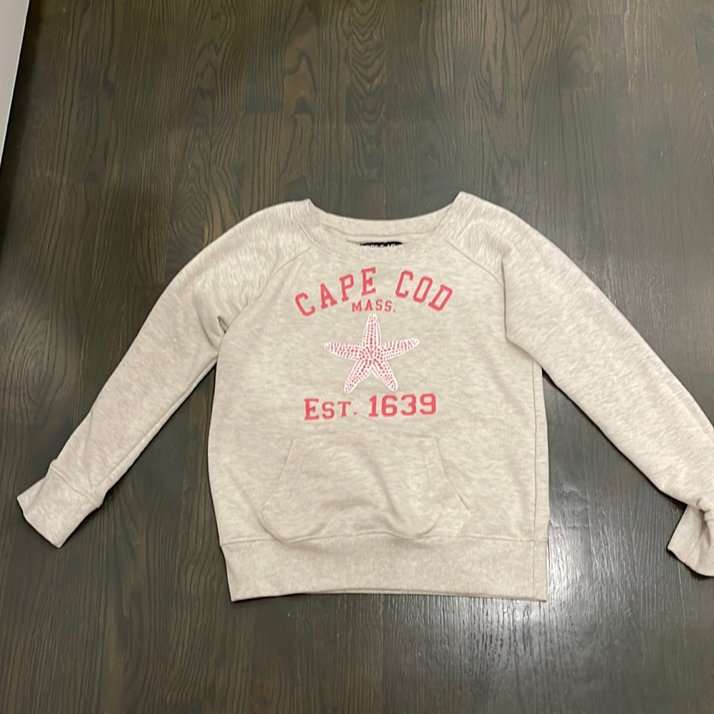 Vintage cape cod sweatshirt in Large, but fits like medium